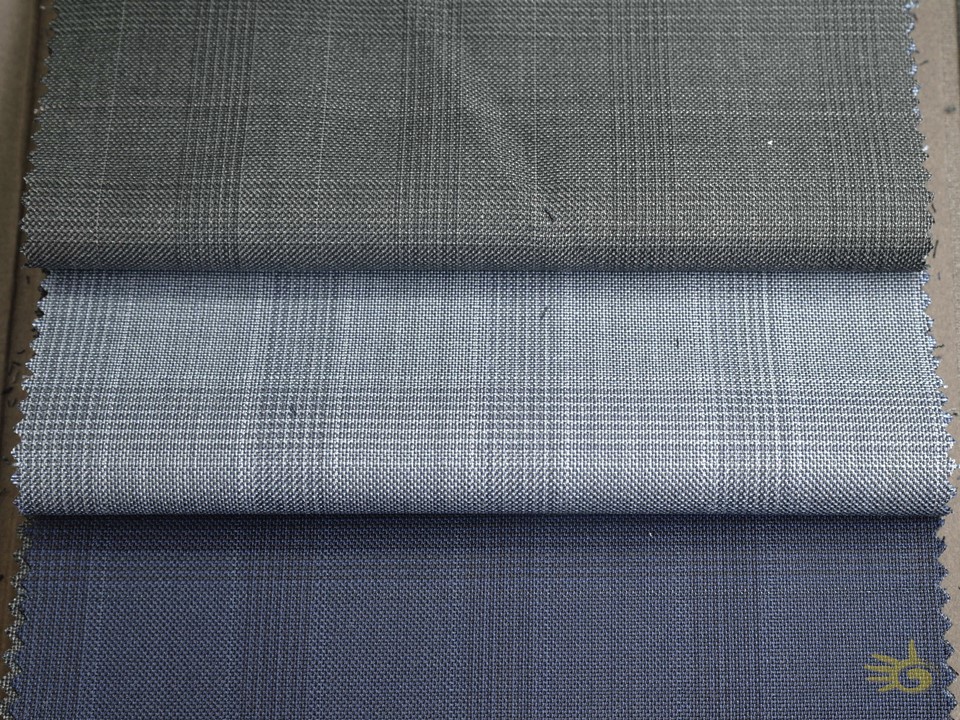 TRAVELLAER [ gr 250 - oz 8 ] 100% superfine Australian Wool