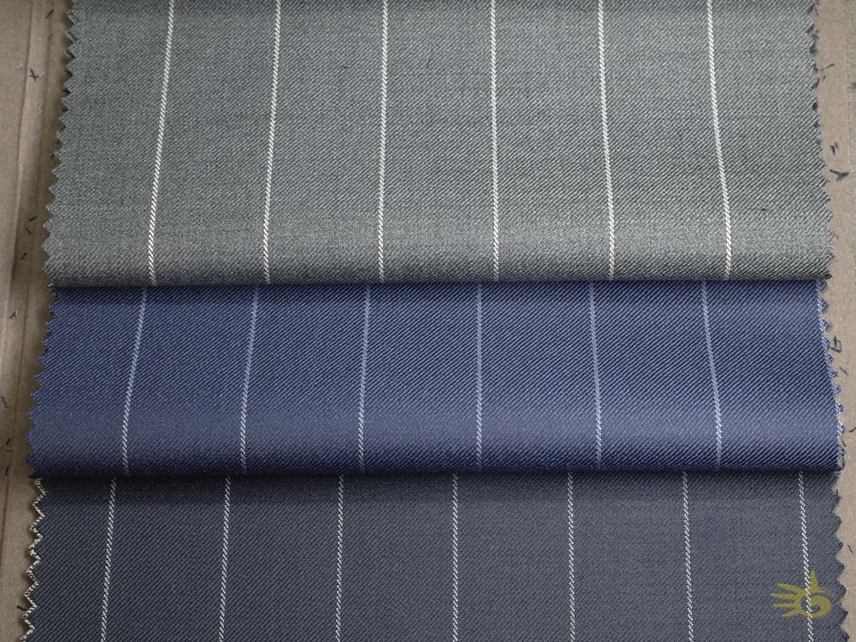 15 MILMIL 15 [ gr 220/230 - oz 7 ] 100% Superfine Australian Wool