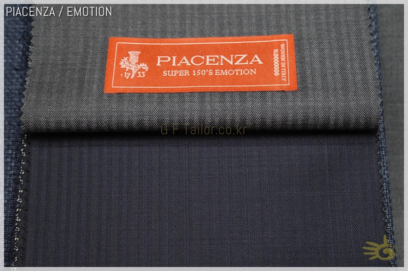 PIACENZA EMOTION [ 220/240 gr ] 100% Super 150's wool